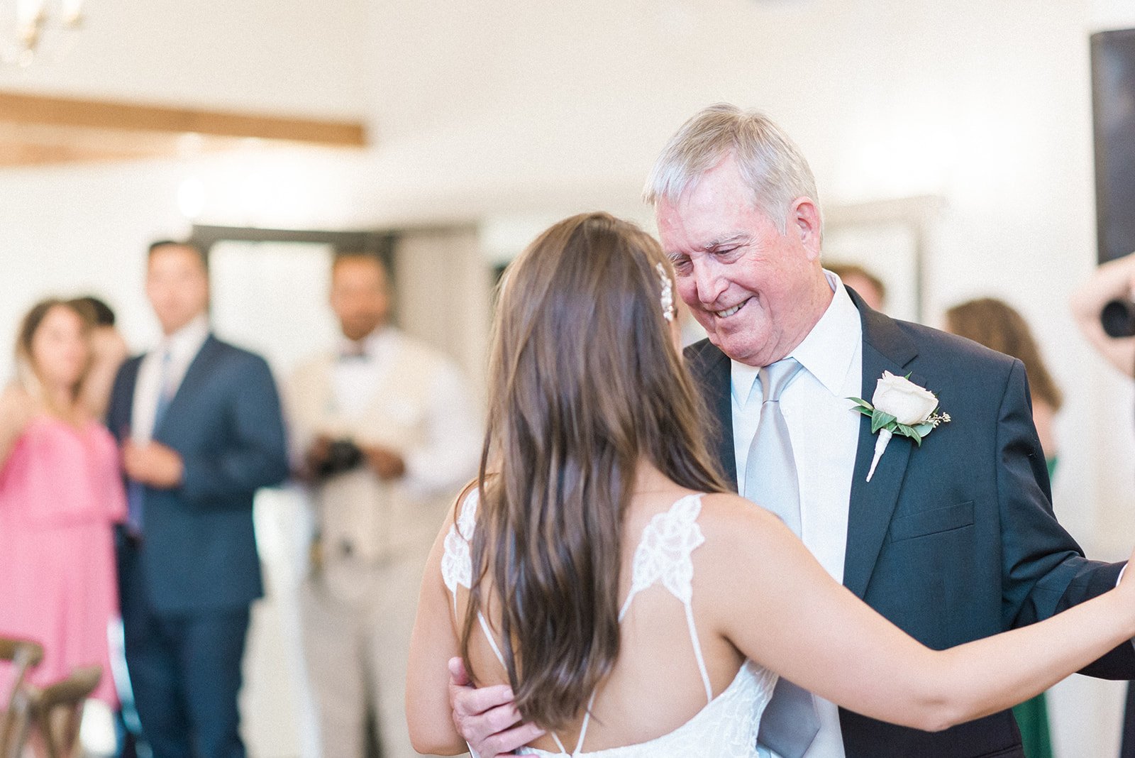 B. Jones Photography | seattle wa engagement photographer | seattle wedding photographer | wedding photographers near me | wedding pictures seattle