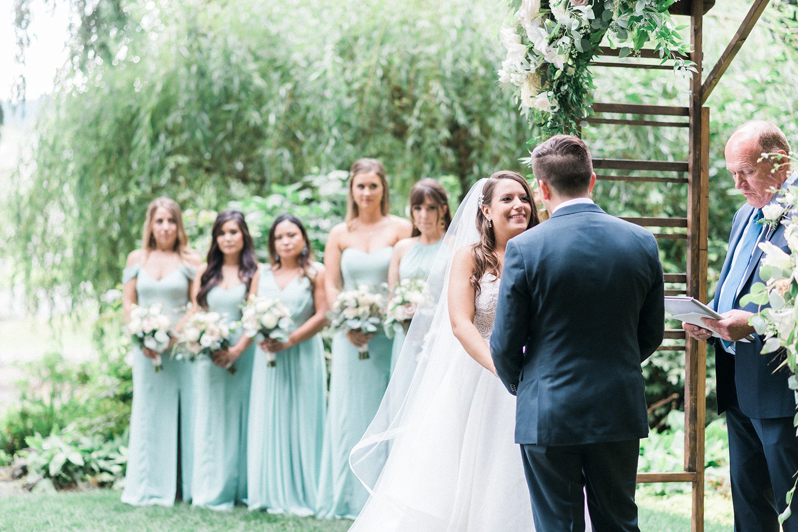 B. Jones Photography | seattle wa engagement photographer | seattle wedding photographer | wedding photographers near me | wedding pictures seattle