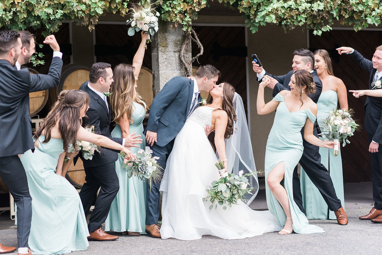 B. Jones Photography | seattle wa engagement photographer | seattle wedding photographer | wedding photographers near me | wedding pictures seattle