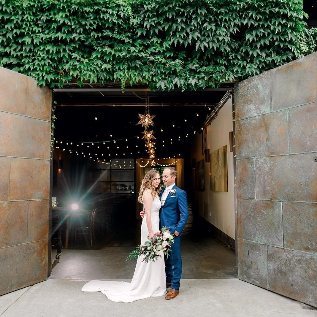 couples photos at JM Cellars in woodinville
