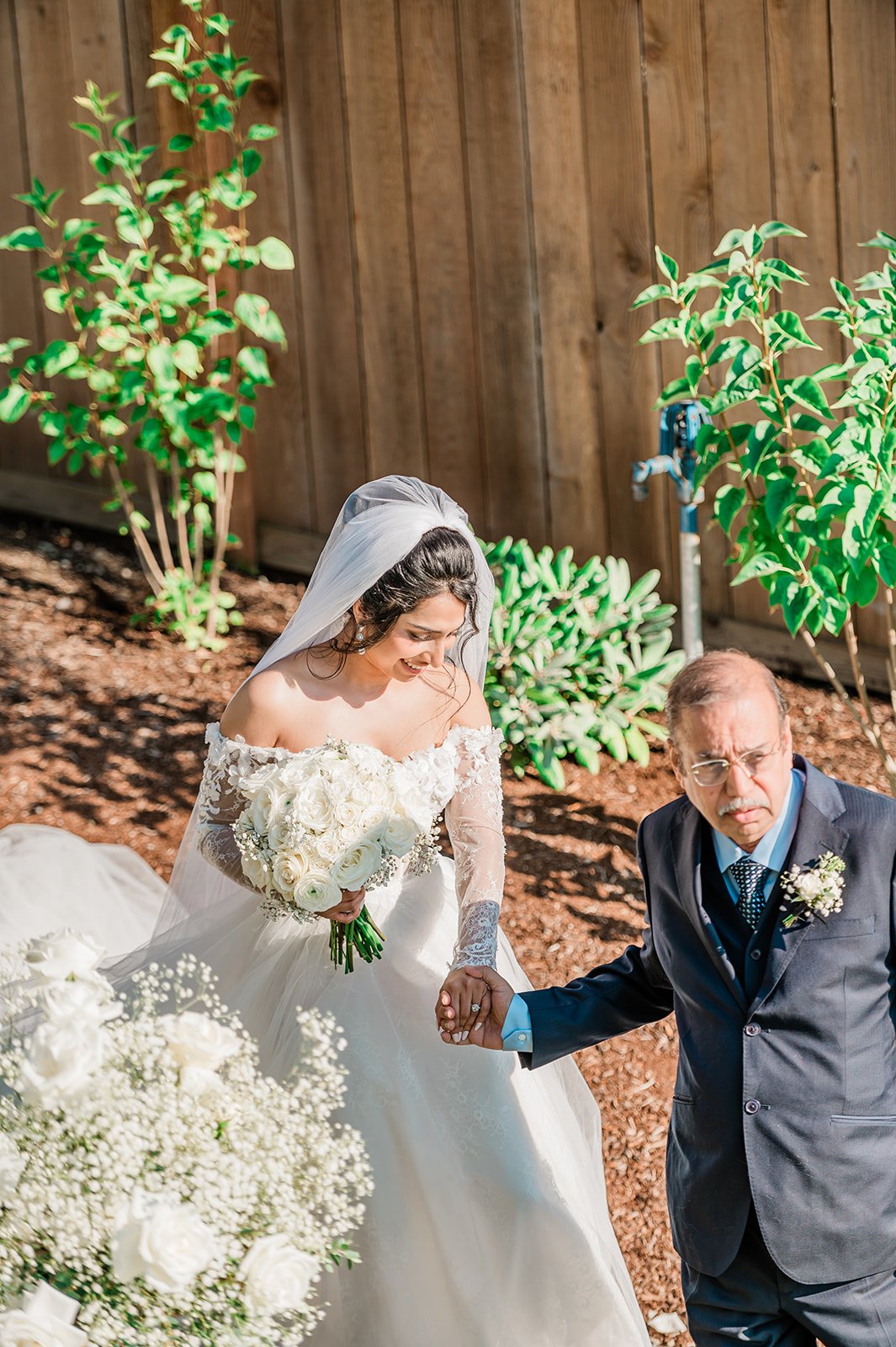 B. Jones Photography | seattle wa engagement photographer | seattle wedding photographer | wedding photographers near me | wedding pictures seattle | Woodmark Wedding | Dog Wedding Seattle