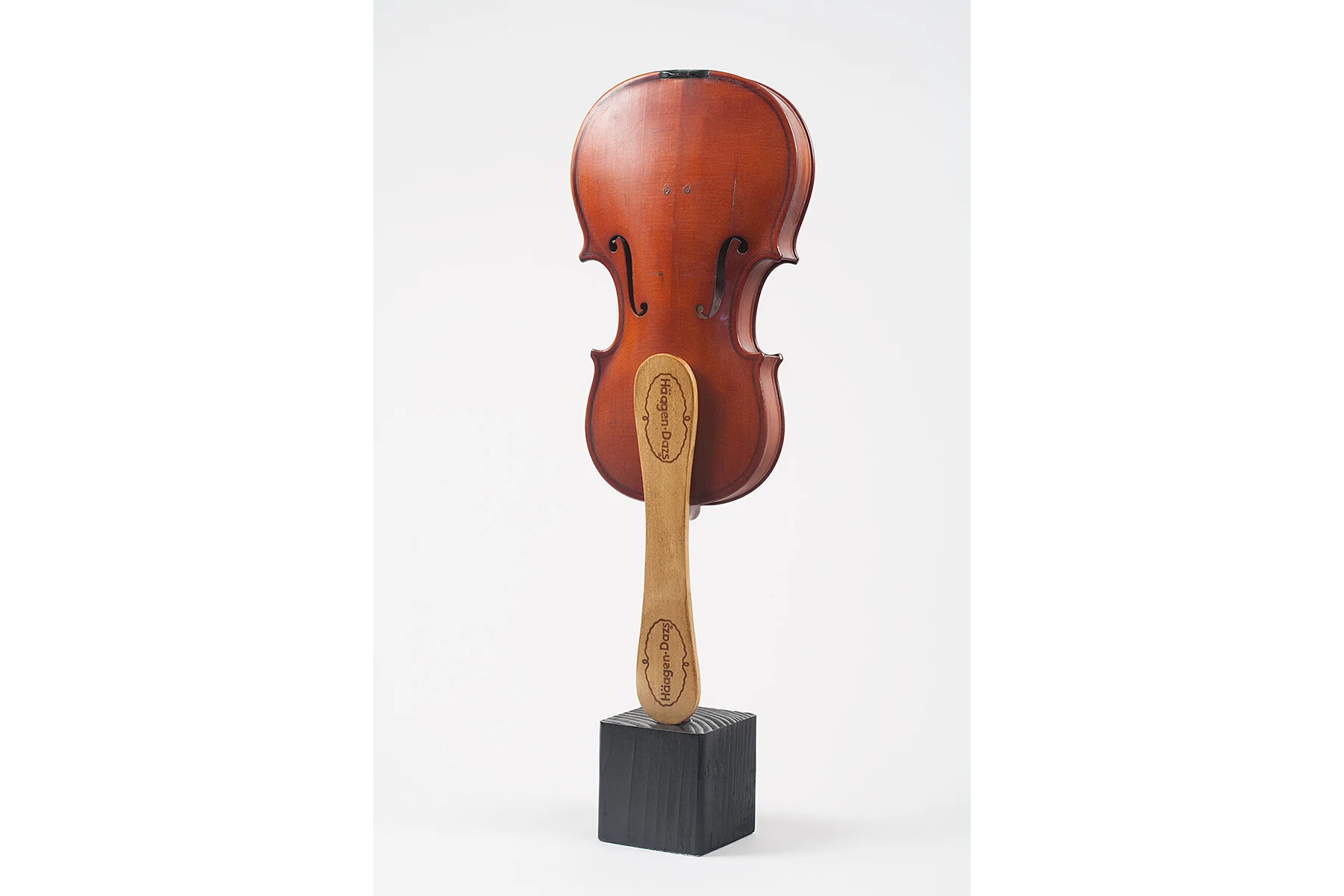 Haagen dazs violin