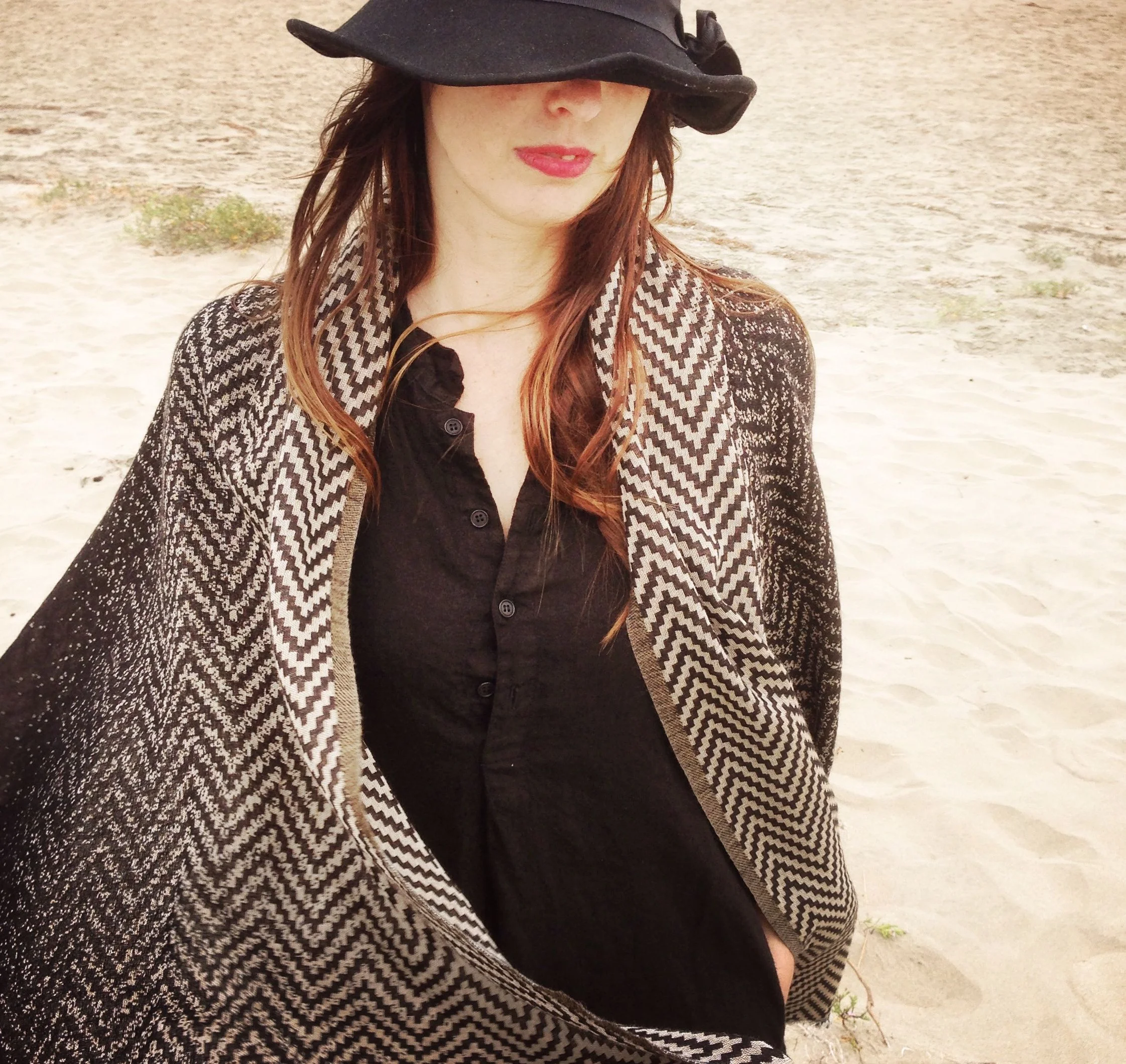 Zig Zag Shawl :: www.hsparrowandco.com.jpg