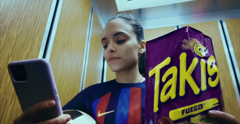 takis2-ezgif.com-video-to-gif-converter.gif