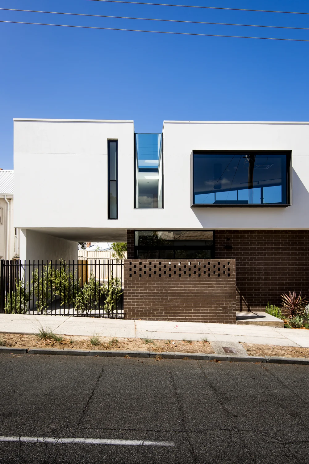 Triangle House by Robeson Architects