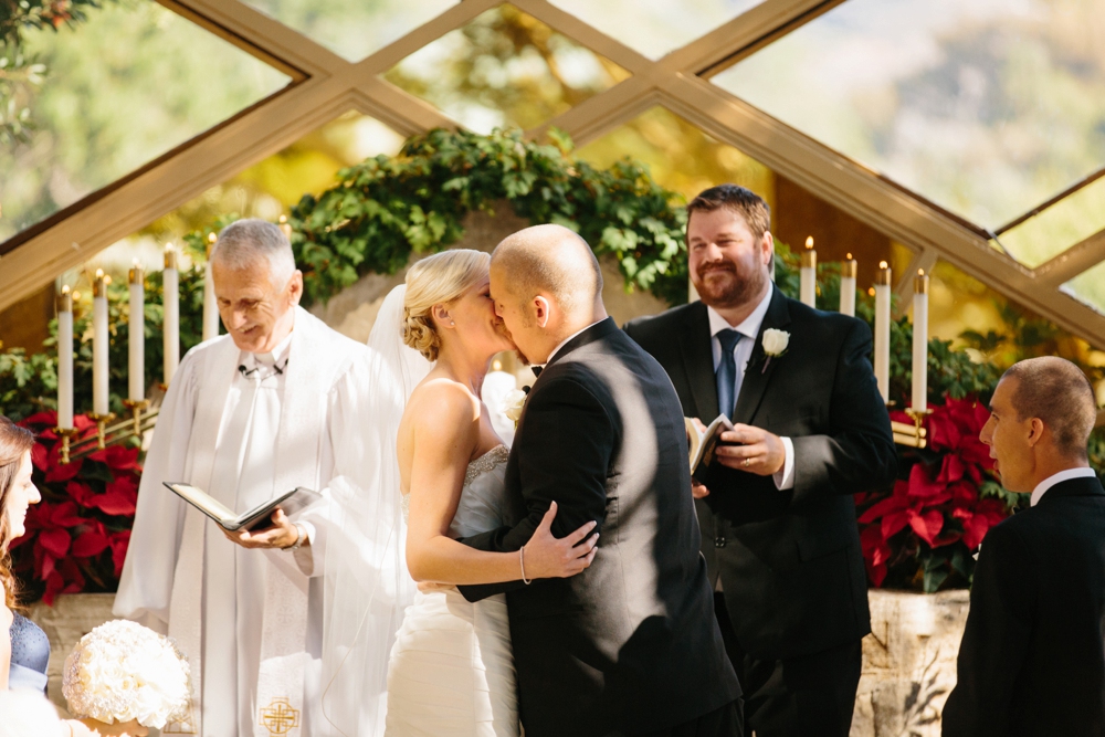 December wedding at Wayfarers Chapel