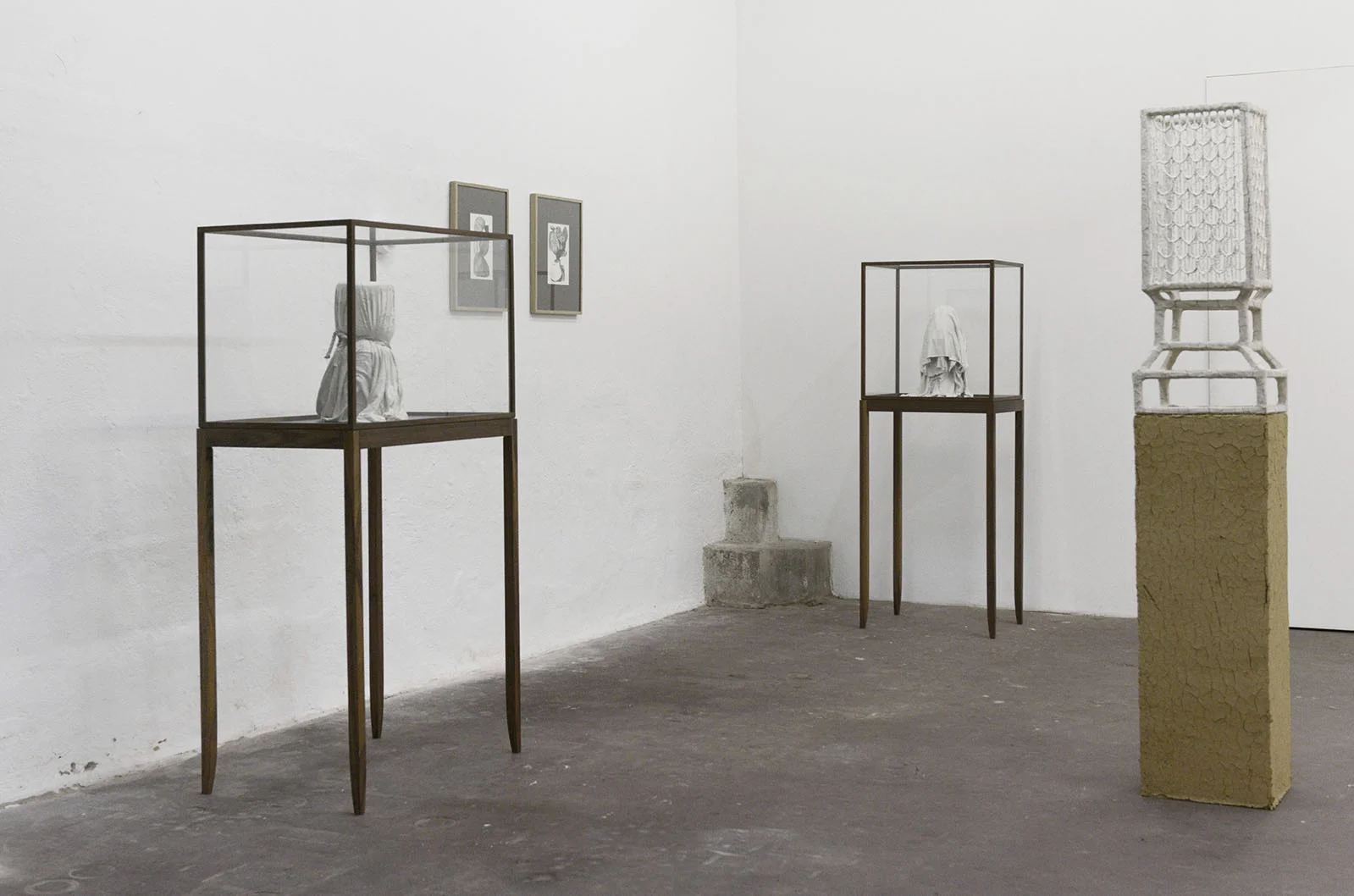 "The whims of the eyelid" (installation view).