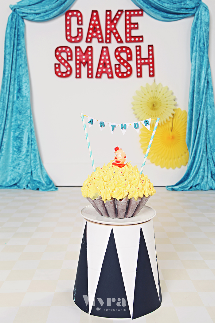 oscararthurcakesmash021.JPG