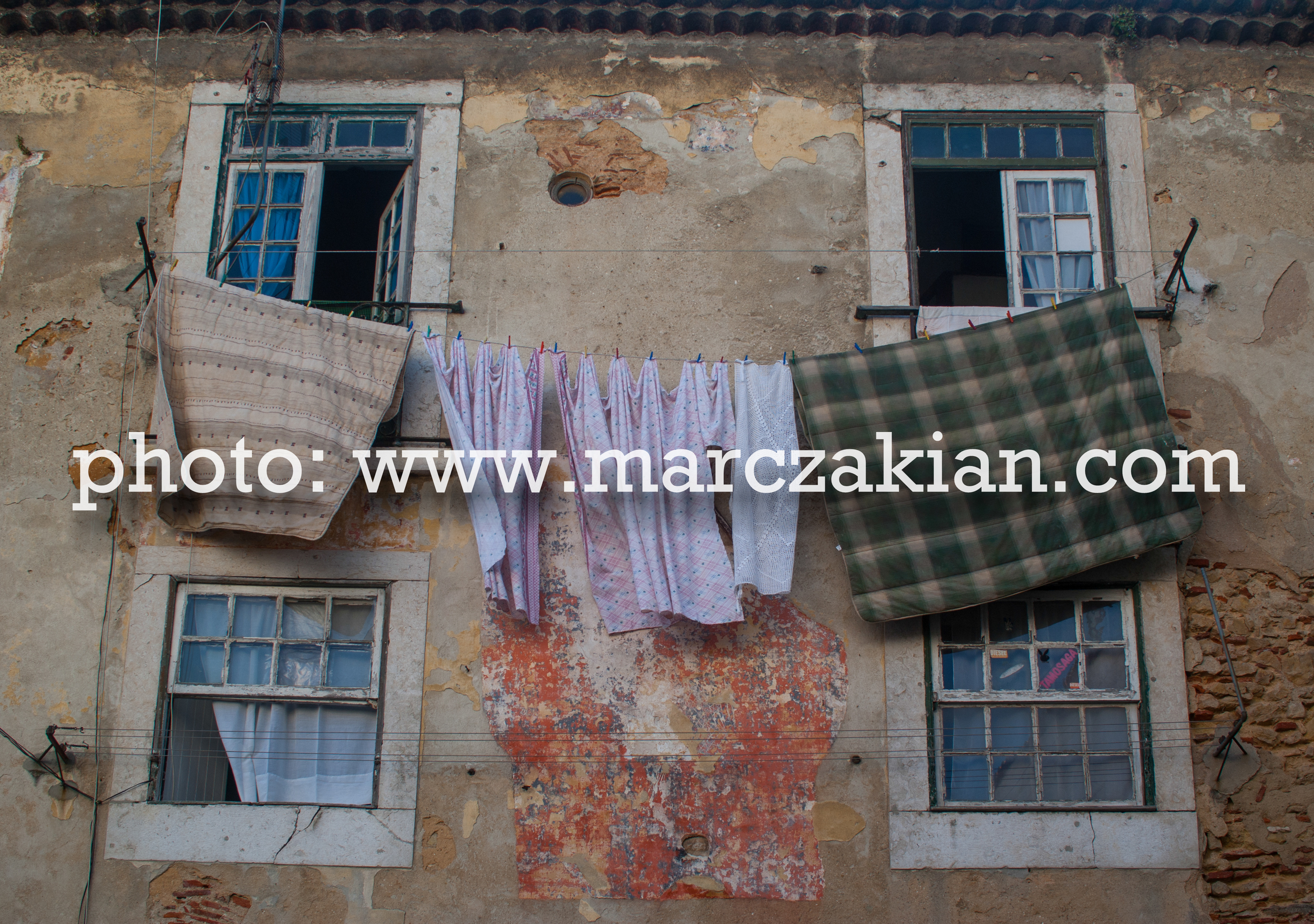 clothes hanging up algarve (1 of 1).jpg