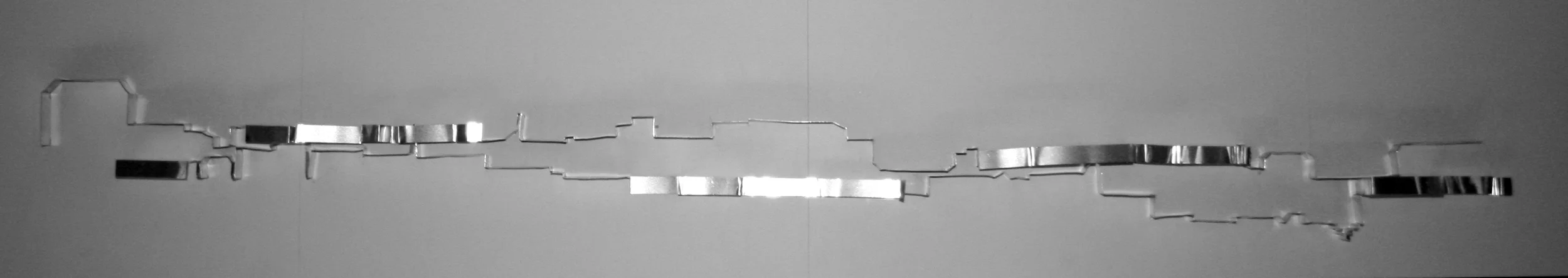 Conversation between the two walls