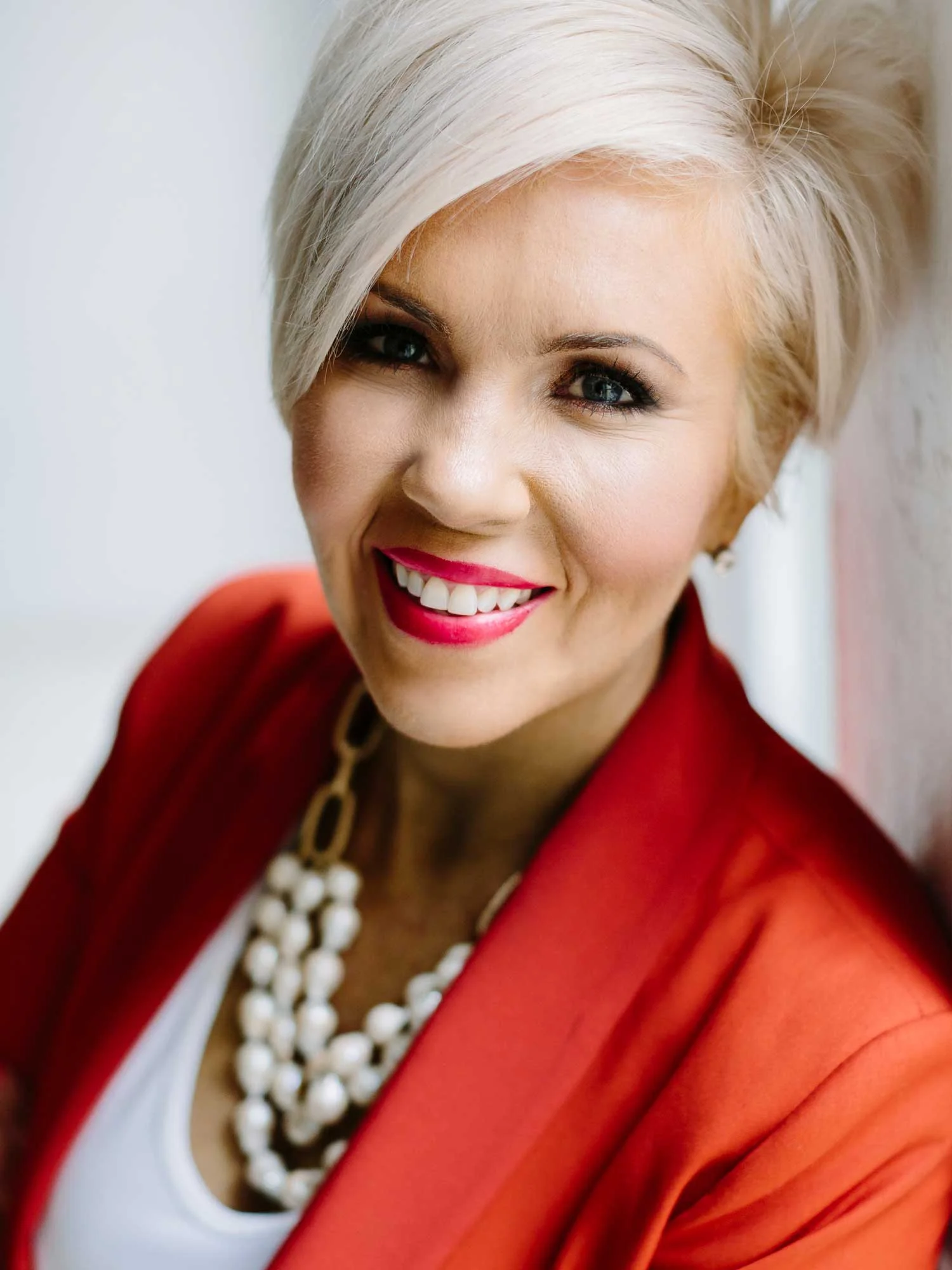Jane Anderson janeandersonspeaks.com Jane Anderson is an expert in Influencer Marketing and helps experts in their field to build high levels of trust for lead generation. She is the author of 3 books on the subject, is a Certified Speaker and Coach and her blog has been voted in the top 25 in the world on branding. Jane has been featured in The Age, Sydney Morning Herald, Business Insider, Channel 9 and 10, BBC Online Management Today & Marie Claire. She is the host of the #1 ranked "Jane Anderson Brand You Show" Podcast in iTunes. She has been identified by LinkedIn as one of the top 12 Influencers in Australia and New Zealand. Jane has also been nominated for Telstra Business Women's awards in 2014 & 2016.