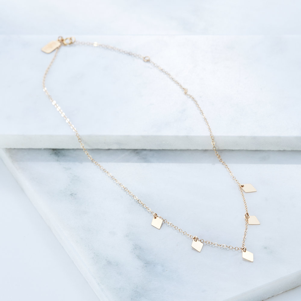 Scattered Diamonds Necklace