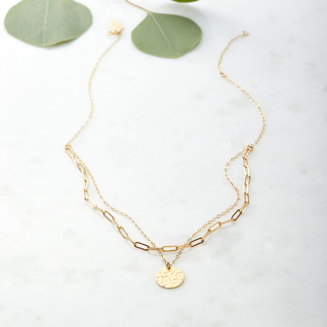 Dear Favorite Layered Coin Necklace: you are my favorite - just in case you forgot.

#weariteveryday #doesitbringyoujoy #demifine #demifinejewelry #birdstail