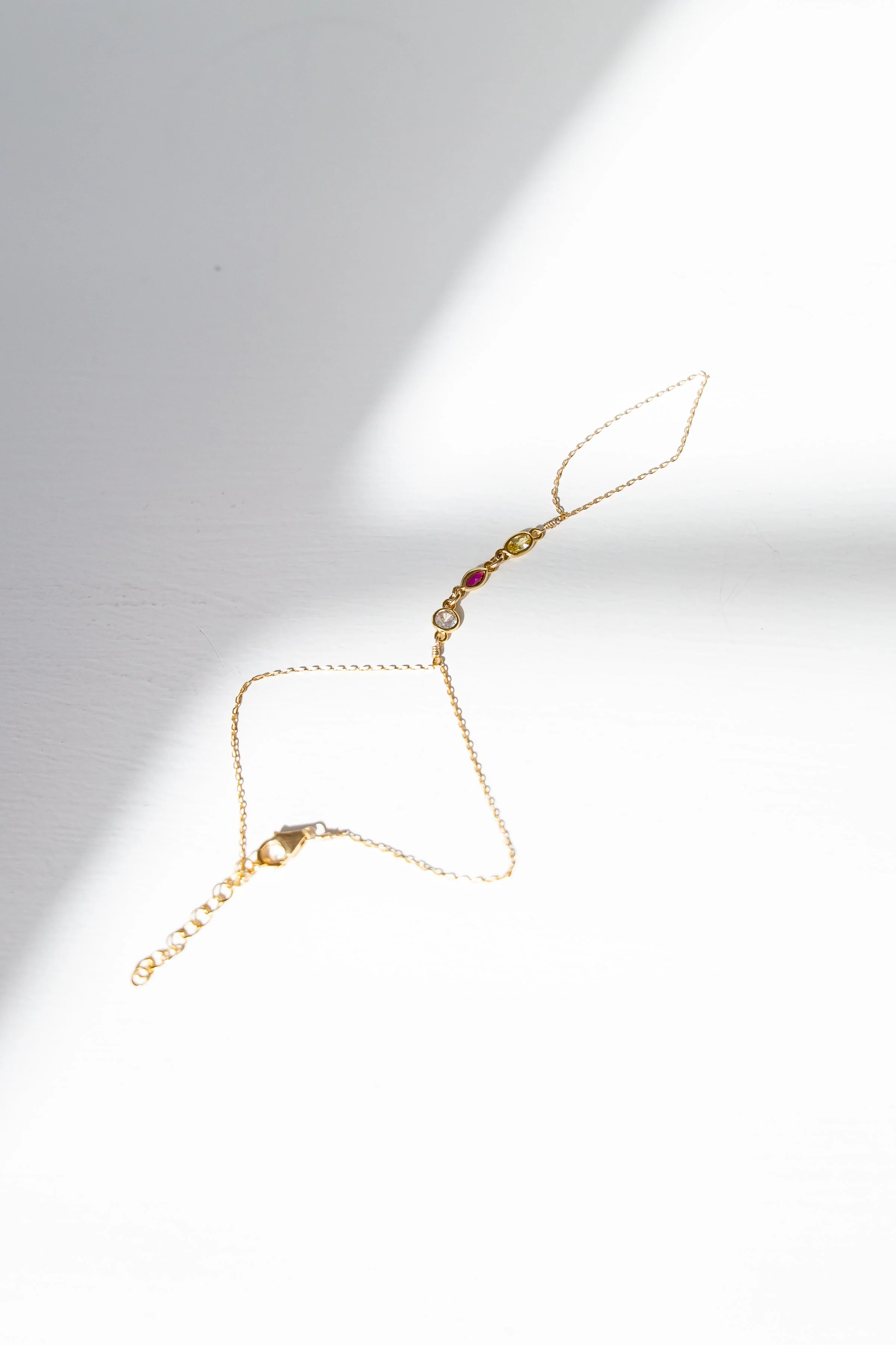 ally pop hand chain 2.JPEG