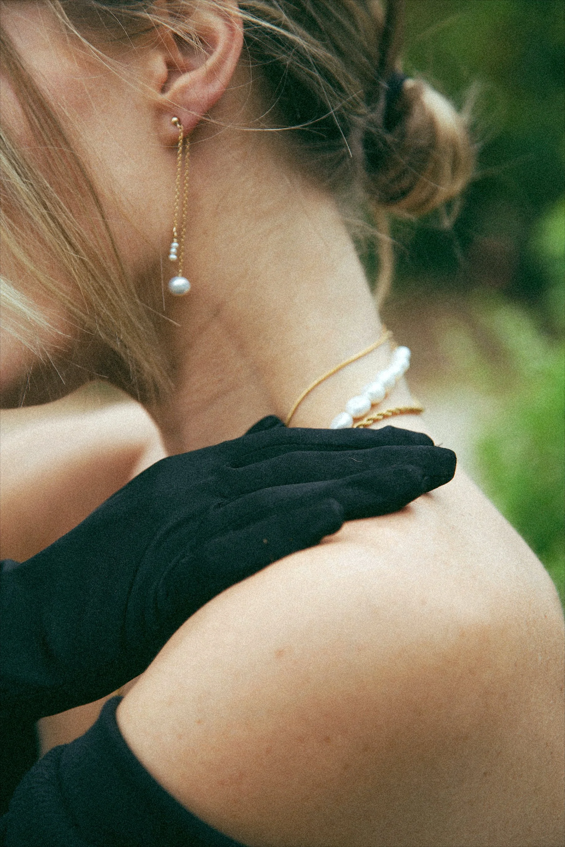 prize embrace studs.JPG