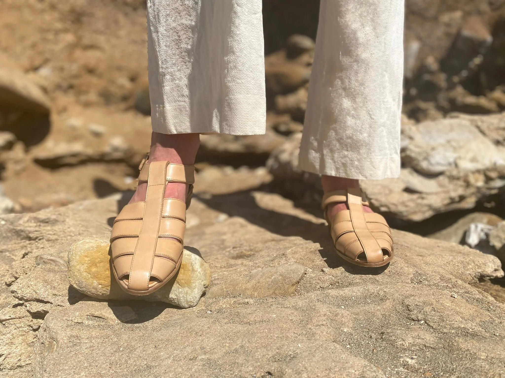 punto pigro fisherman sandals