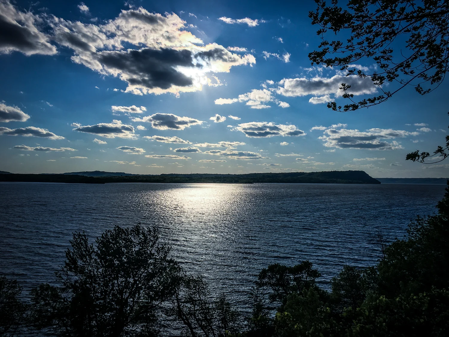 // Along the Mississippi River heading towards La Crosse, Wisconsin