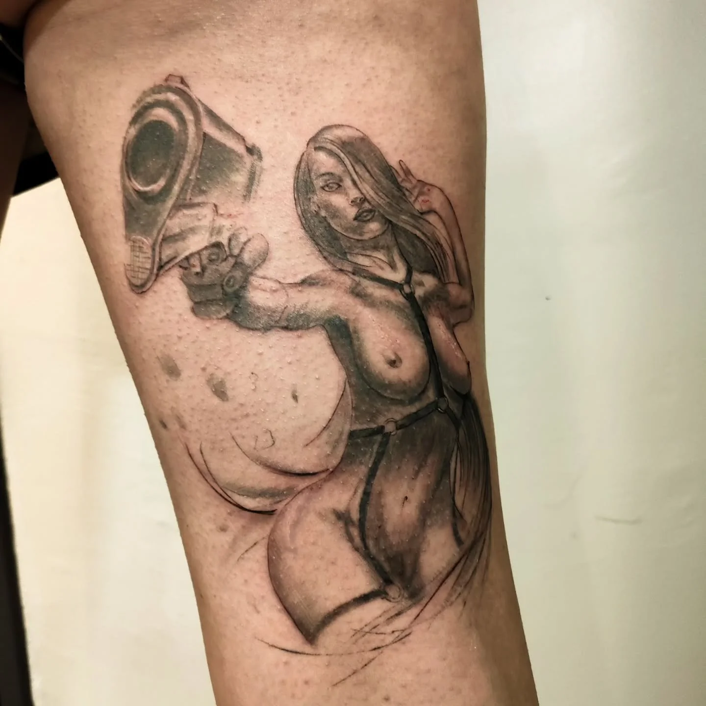 Merci @elianalalicorne 
@lacasa_mexicana 

#tatouage #tatoueur #tatouagefrance #tatouageparis #tatouageartistique
#tatouagerealiste #tatouagenoirgris #tatouagedetaille #tatouageportrait #tatouageombre #tatouageferney
#tatoueurparis #tatouageiledefran