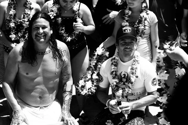 therasurf-izzyandjimmy-photojohnhildebrand.jpg