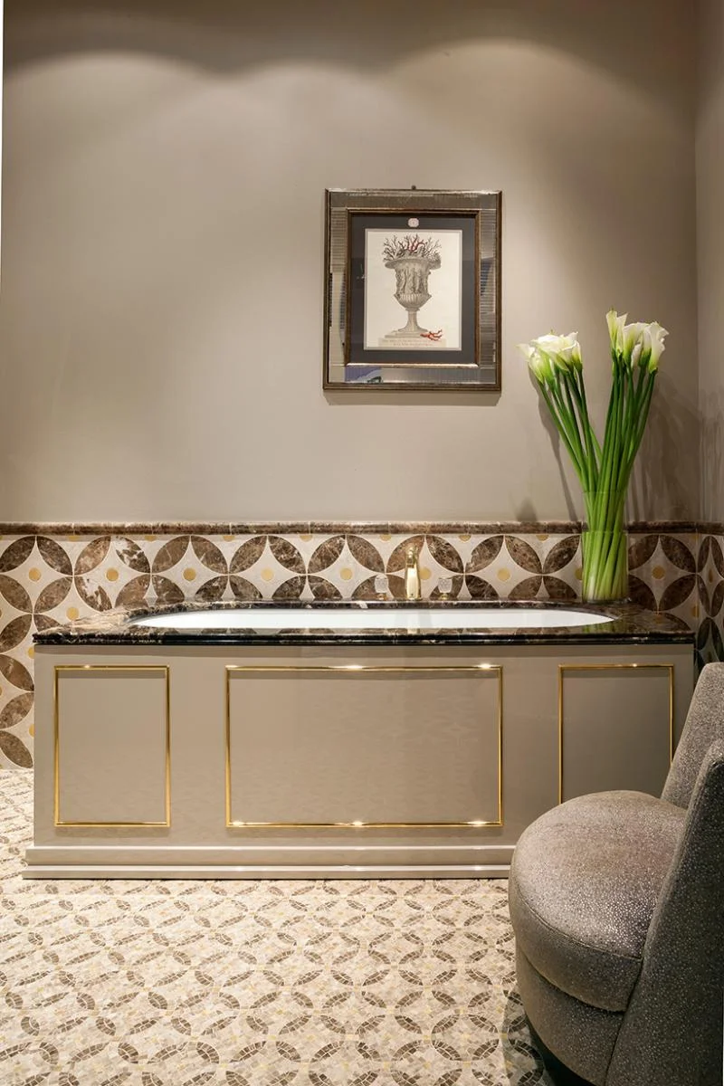 Luxury_Rivoli_R1_vasca_Square-800x1200.jpg