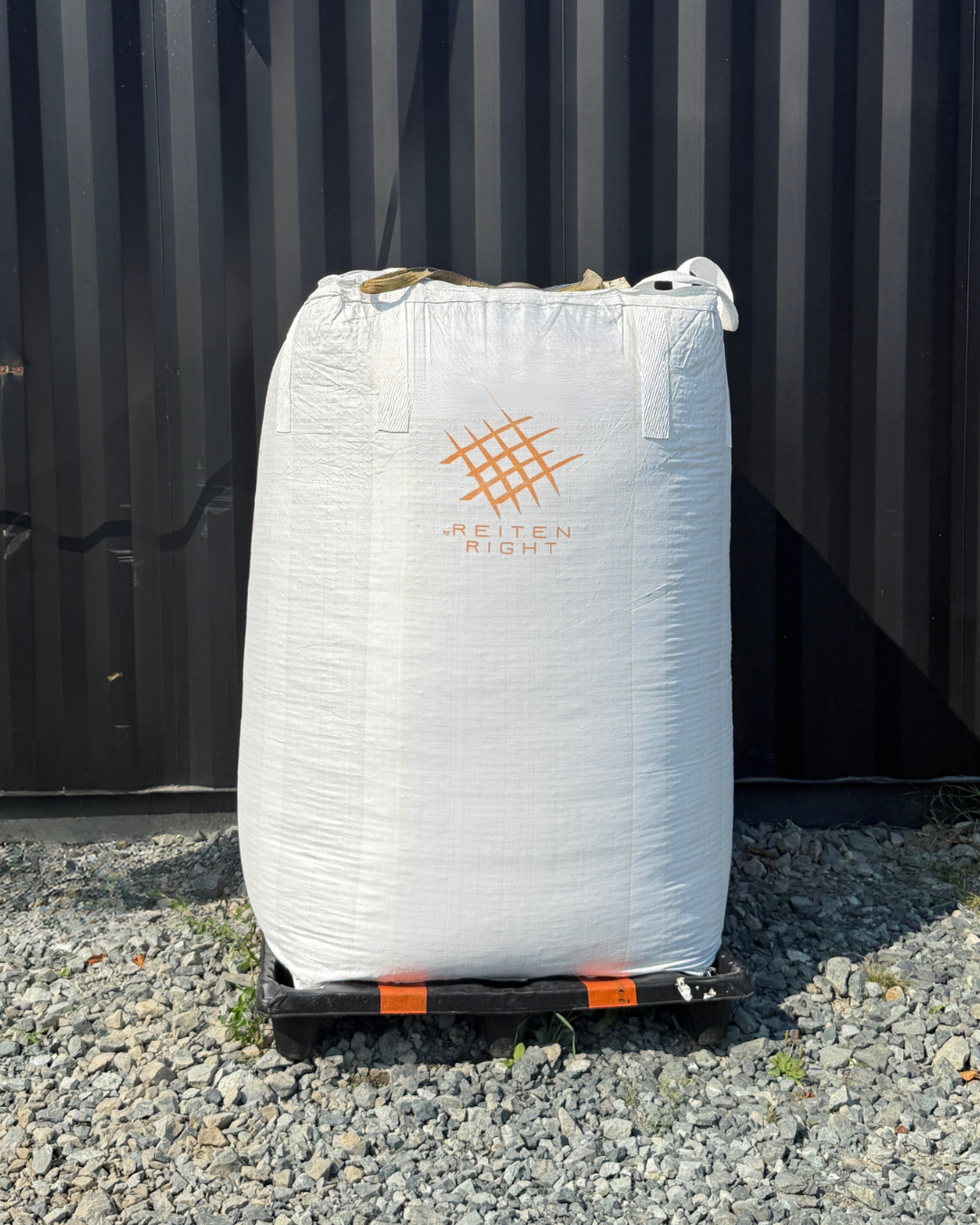 ReitenRight rubber arena footing shipping tote