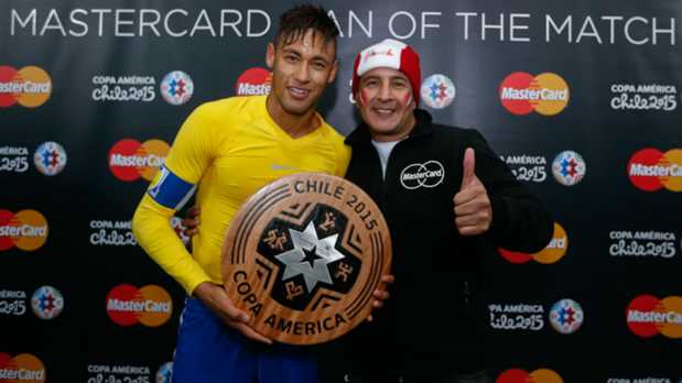 Neymar with MasterCard Man of the Match Award