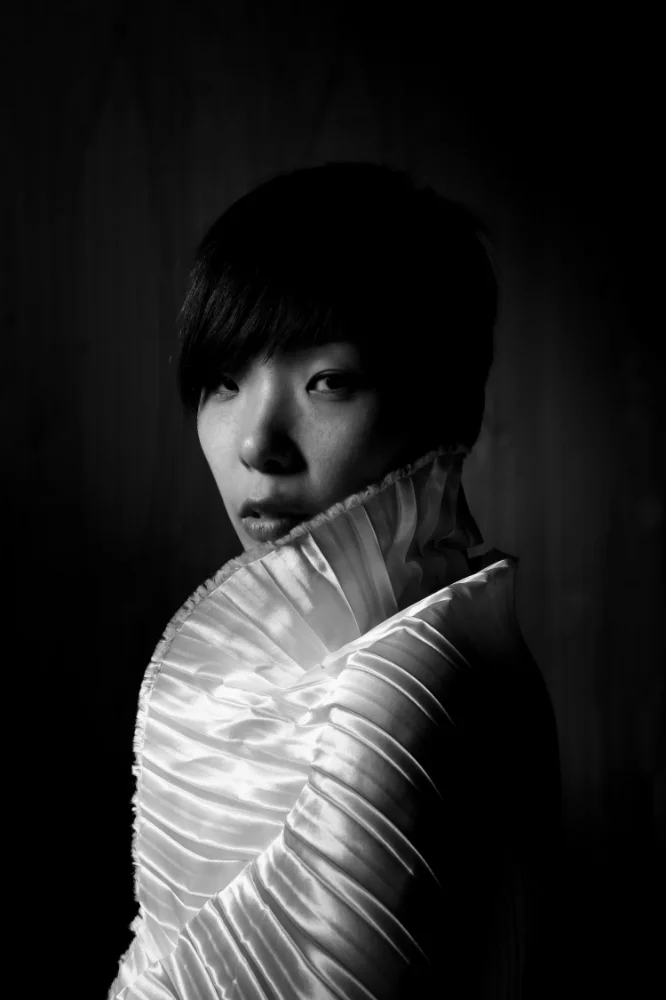 Mai_bw portrait.jpg