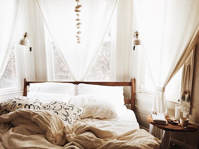 pulling myself from my cloud bed this morning. these next few days are going to be wild, so much to get doneโก๏ธ