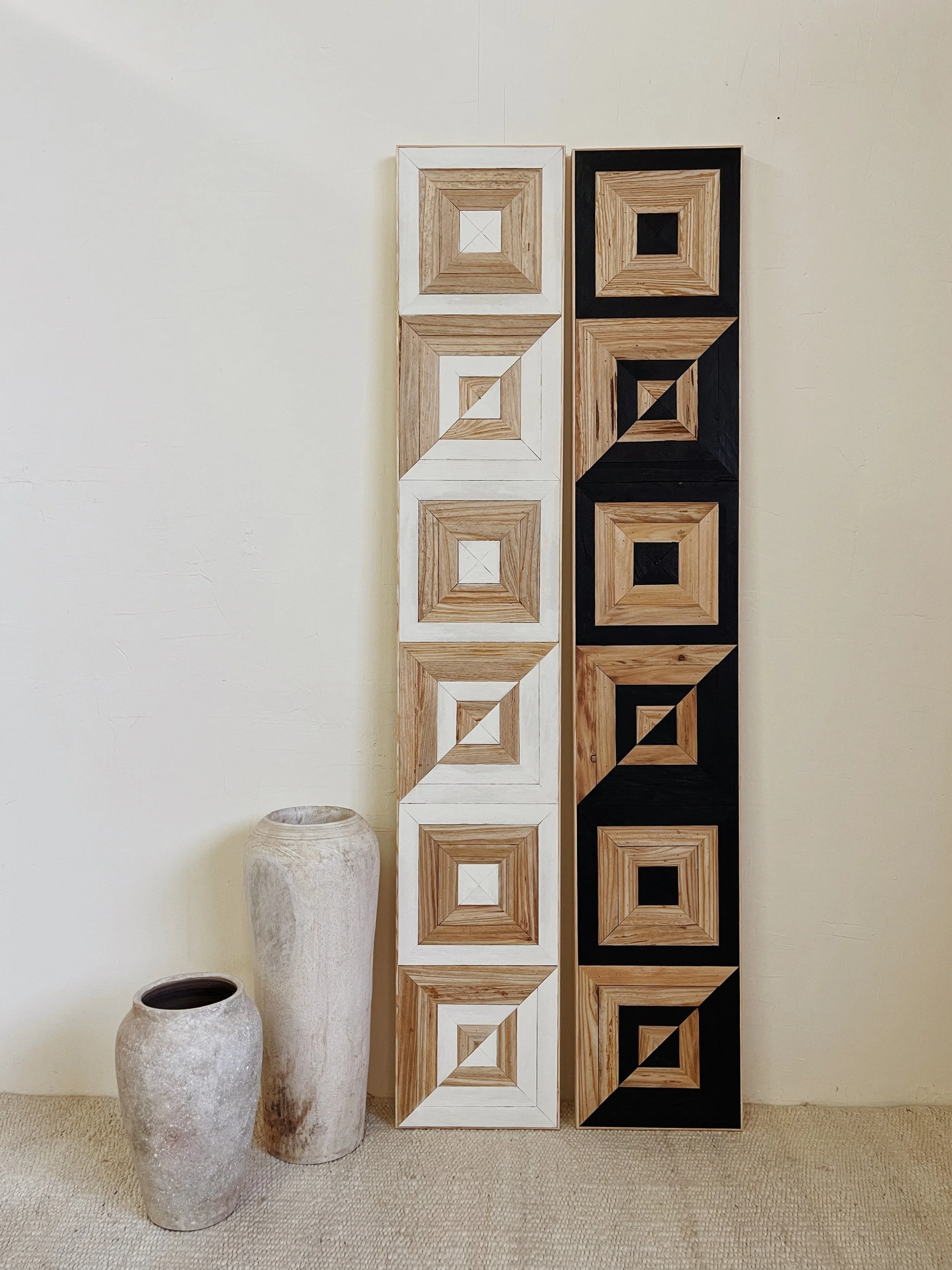 Square Set of two 1x6 Black and White .JPG