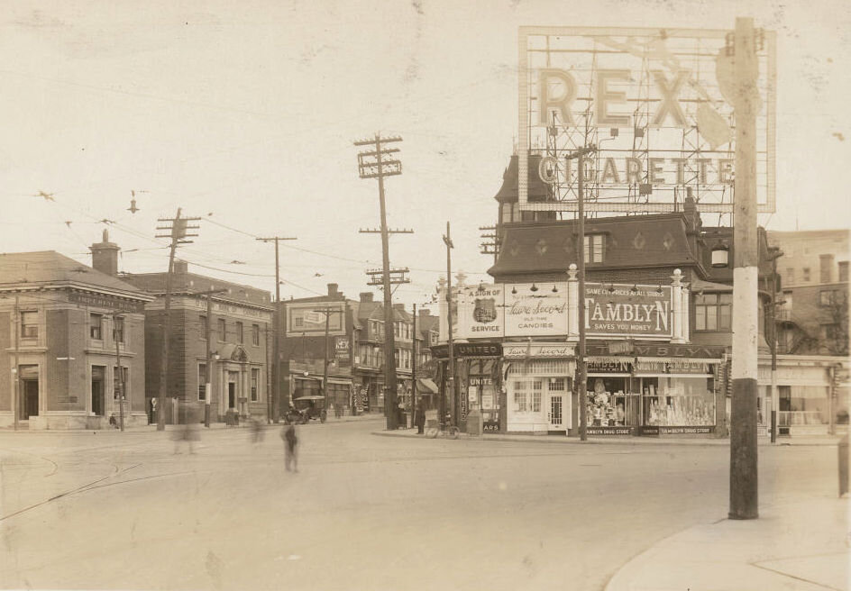 Neon advertising sign atop the Boulevard Apartments, designed and installed by the E.L. Ruddy Company between 1920 and 1926 for Rex Cigarettes