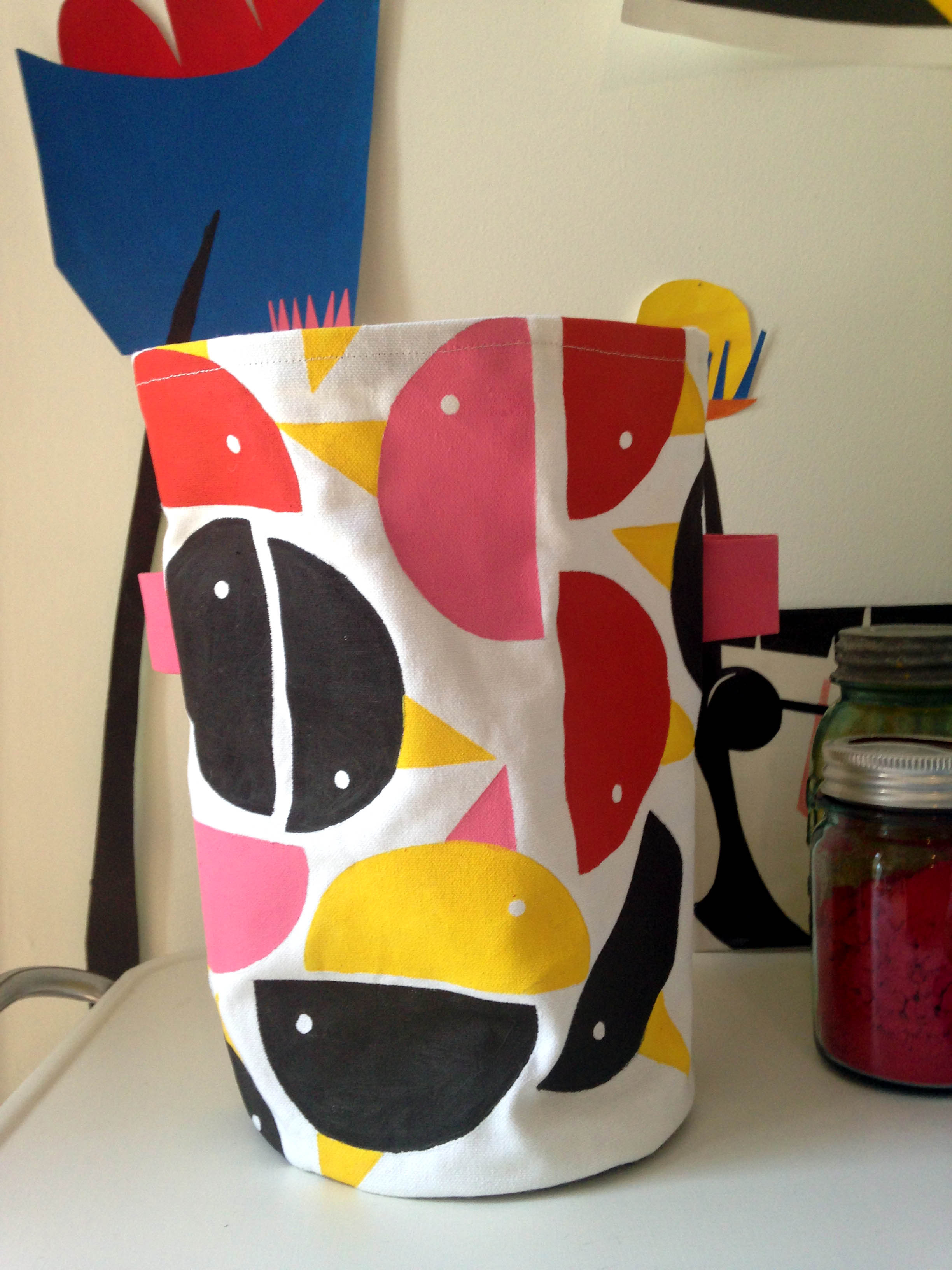 bucket bag, back