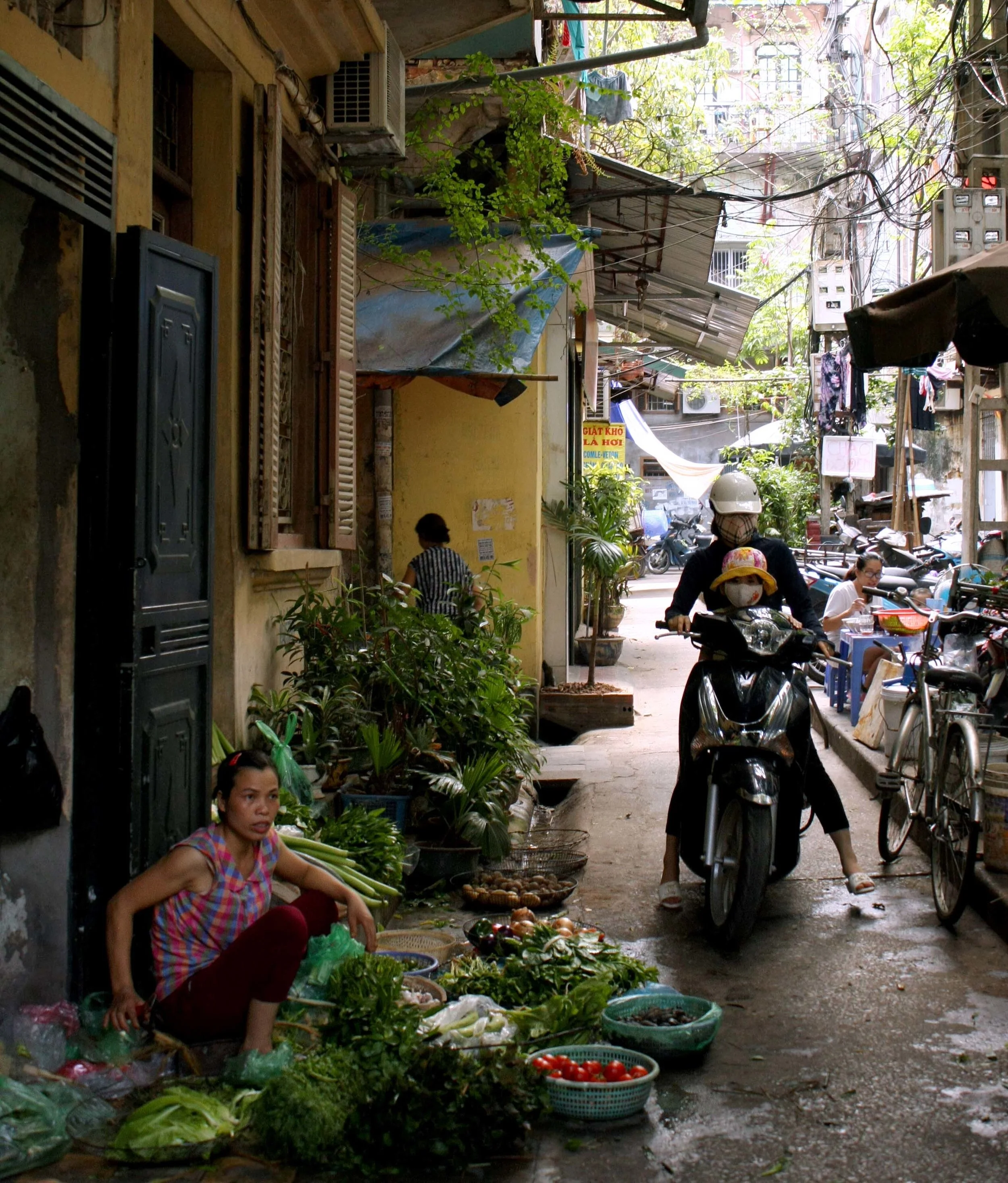 Drive-Through Market