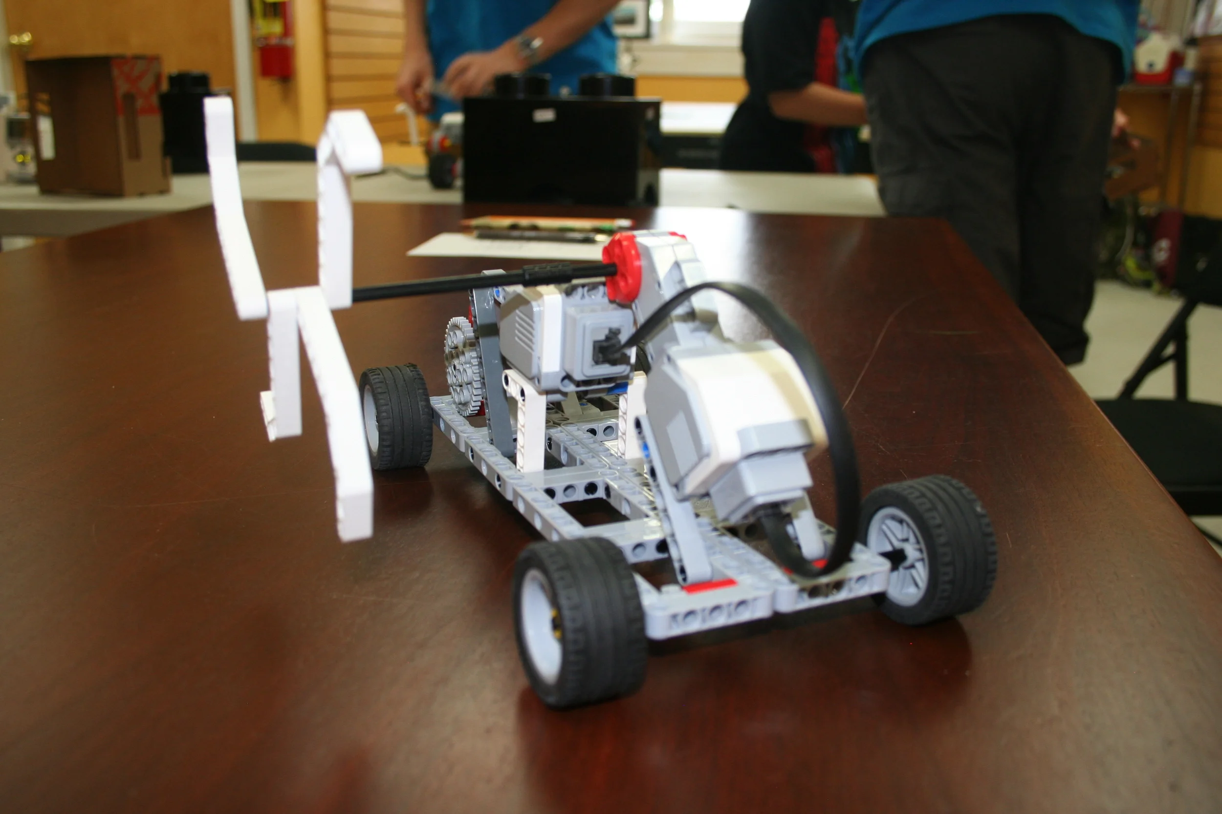  A new version of a hybrid car, powered by both electricity and wind power. Imagine how many miles you could go before a charge! 