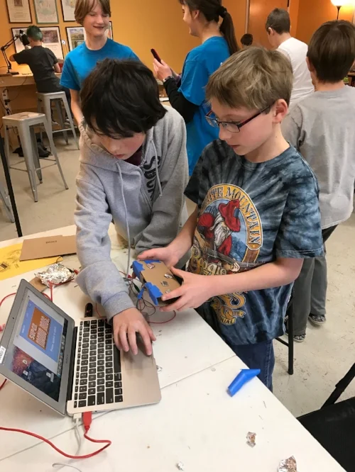  A very cool Nintendo classic game controller design! 