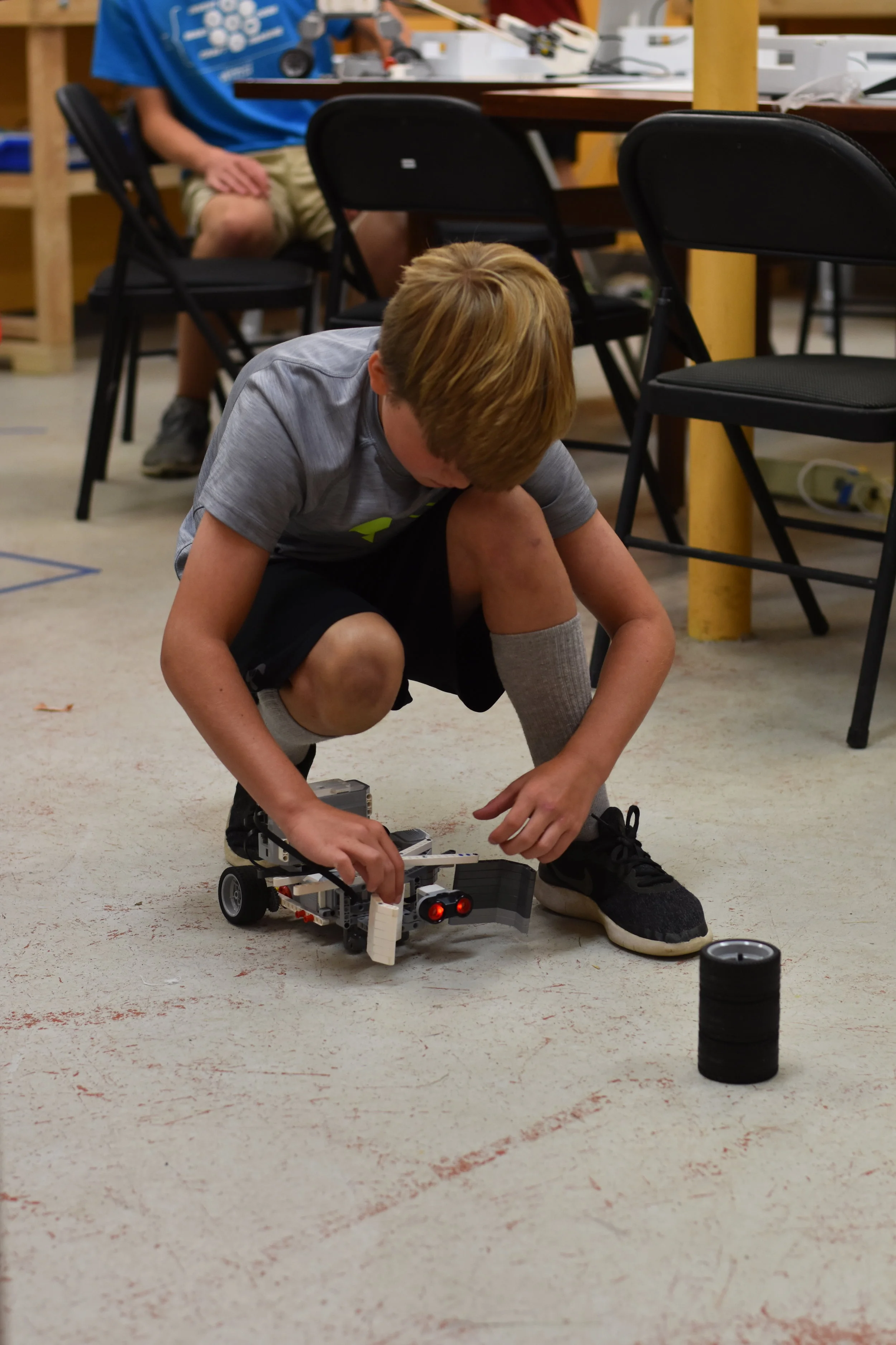  Imagine this awesome robot fetching the mail, or getting you a soda! 