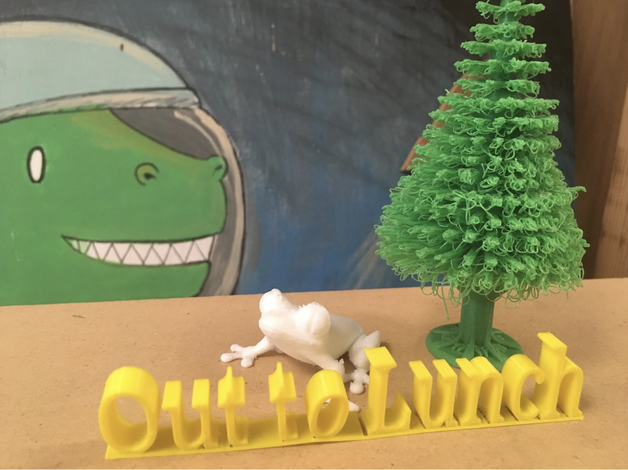  First week 3D printing creations and welcome gifts from coworkers. 