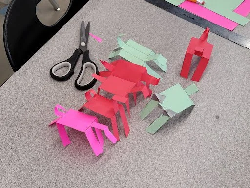  All of these dogs were made by one student on day 2.     