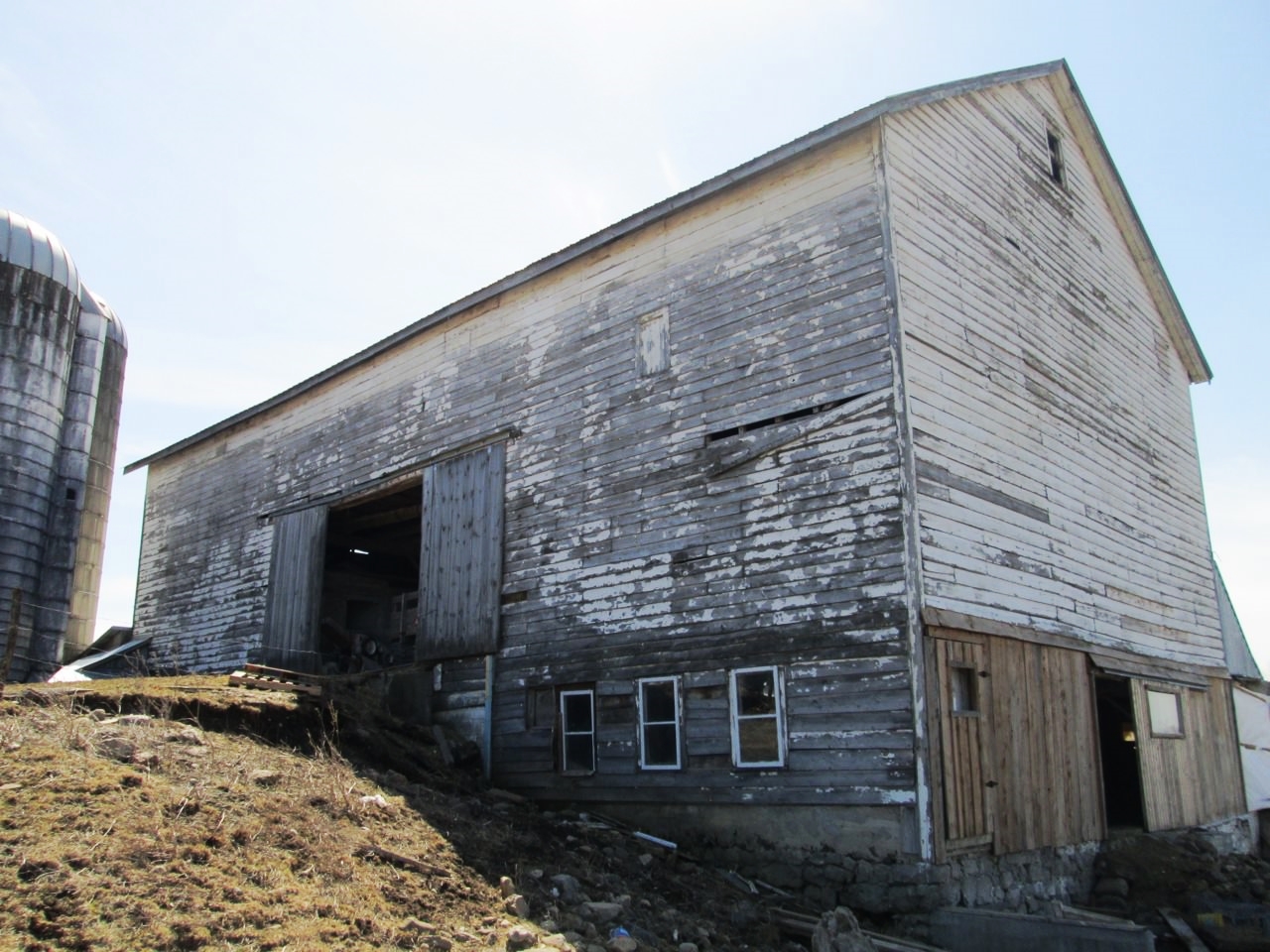 barn ext - may.jpeg