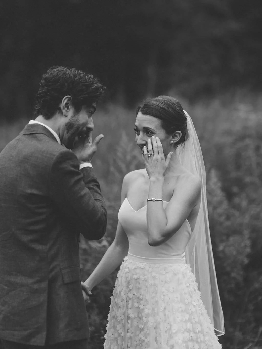 Amanda-Brett-Summer-Catskills-Farm-Wedding-Meadowlark-Stills-Lawrence-Braun-TEASER-0169.jpg