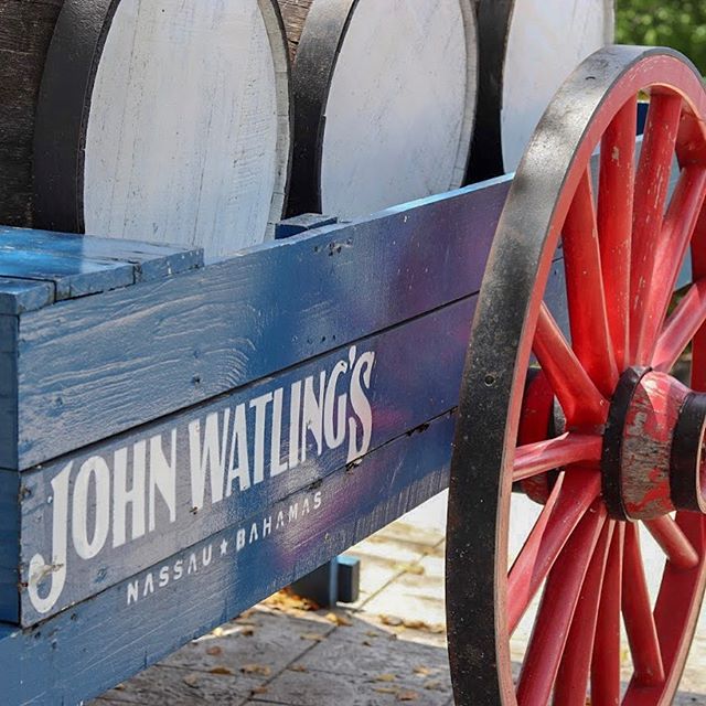 John Watling&rsquo;s Rum Distillery in the center of Nassau is a beautiful oasis with a rich 230+ year history including a James Bond movie!  For more info and a first hand tour experience check out our latest YouTube video!
@johnwatlingsofficial #jo