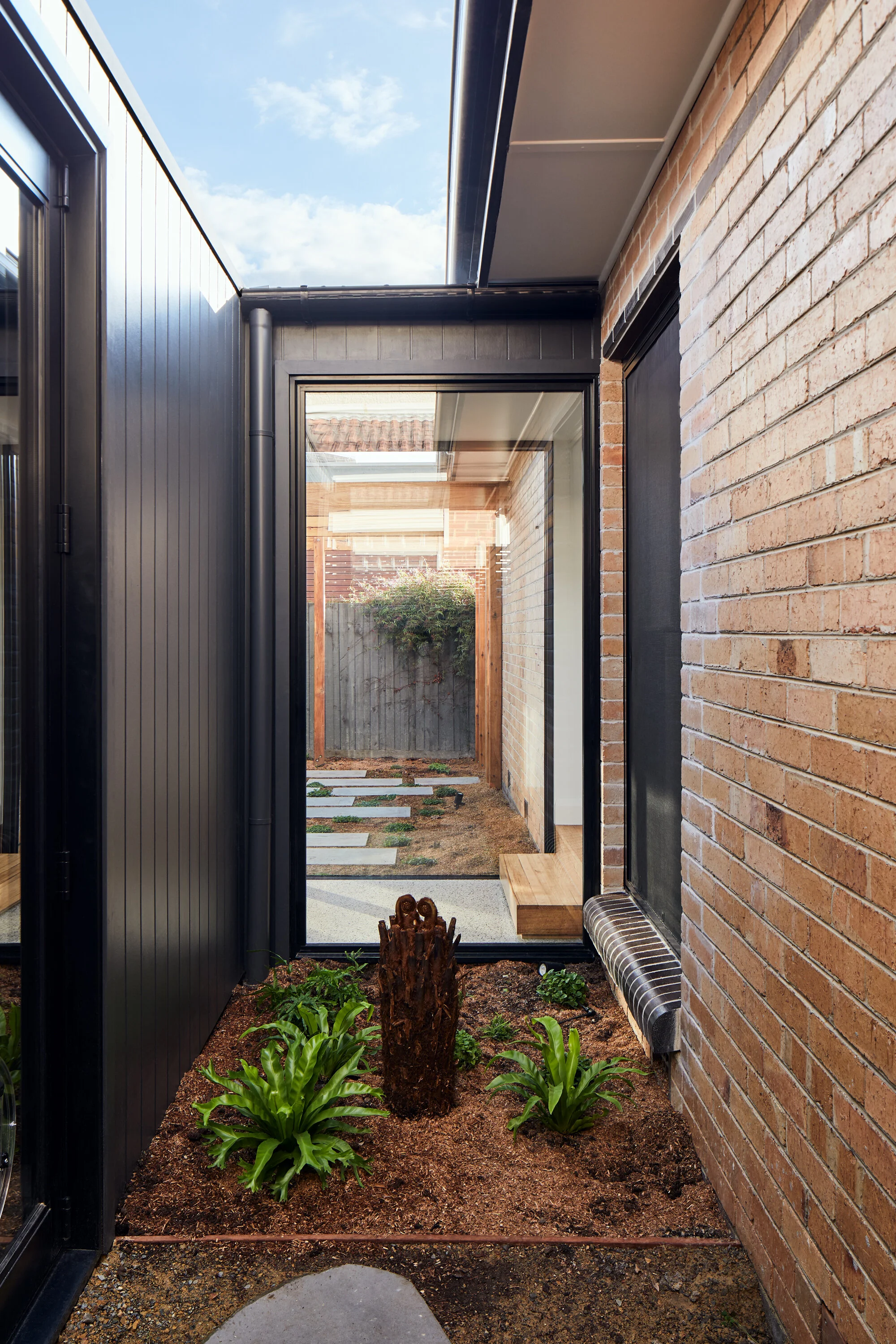 200709 SandersonSt 0135.jpg