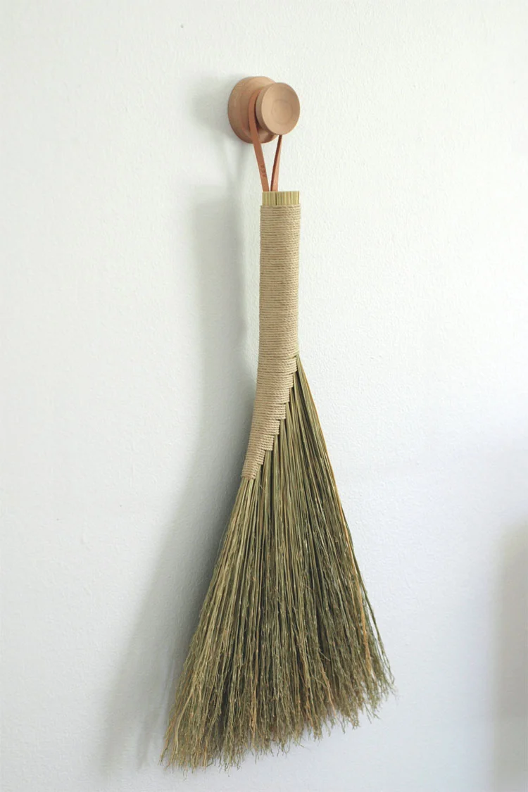 Broom_Natural.jpg