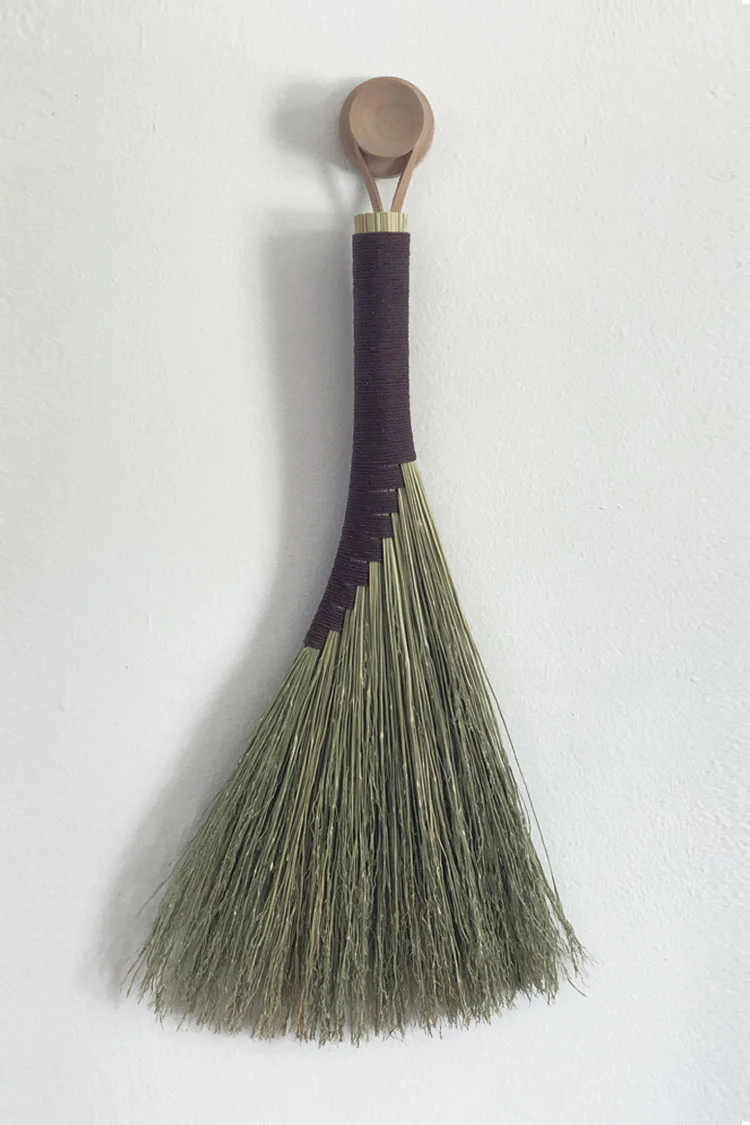 Hew Wing Handbroom