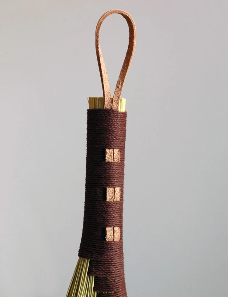 Broom_Brown_Back.jpg