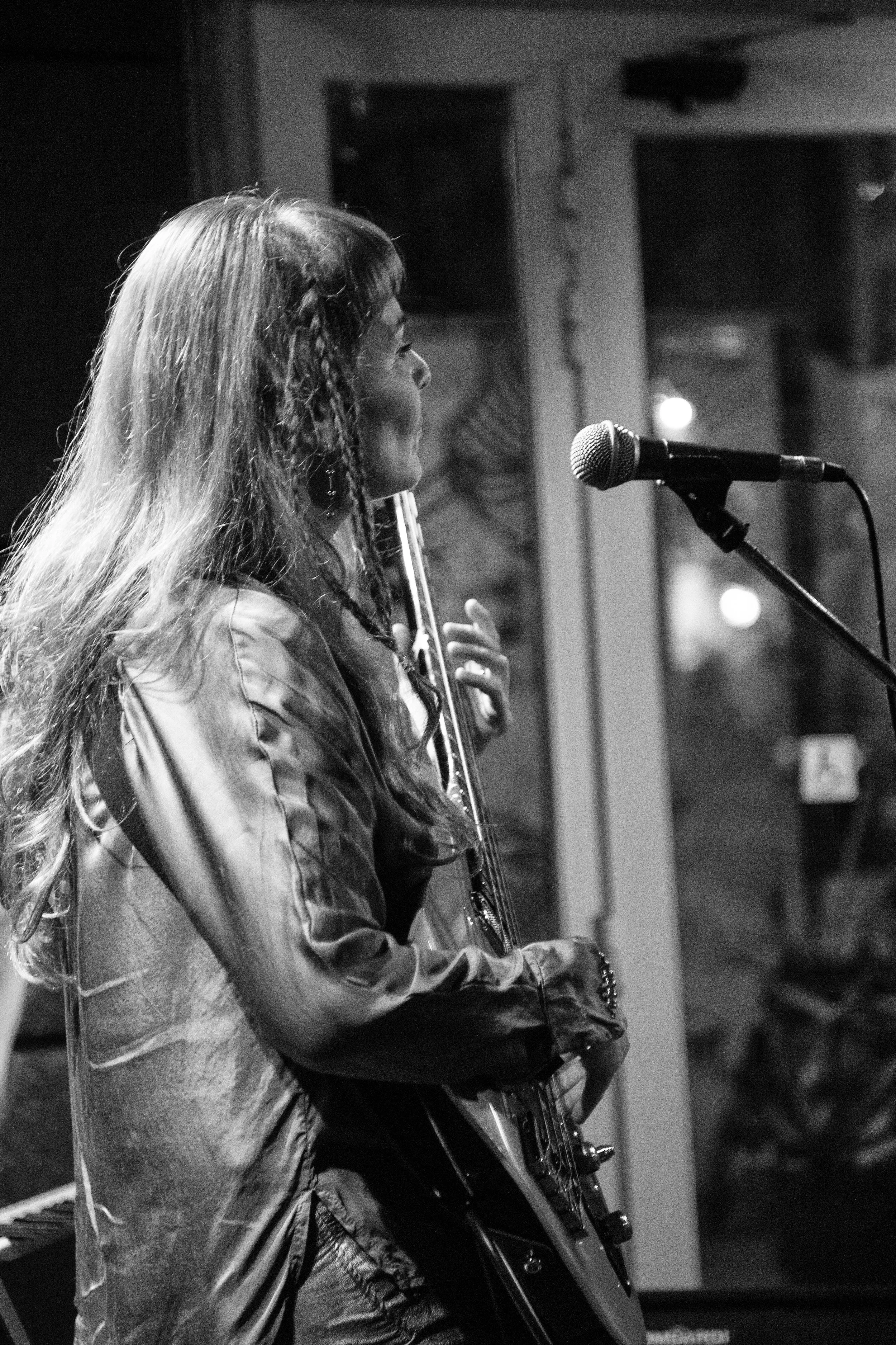 105B2491 copia bn vv.jpg