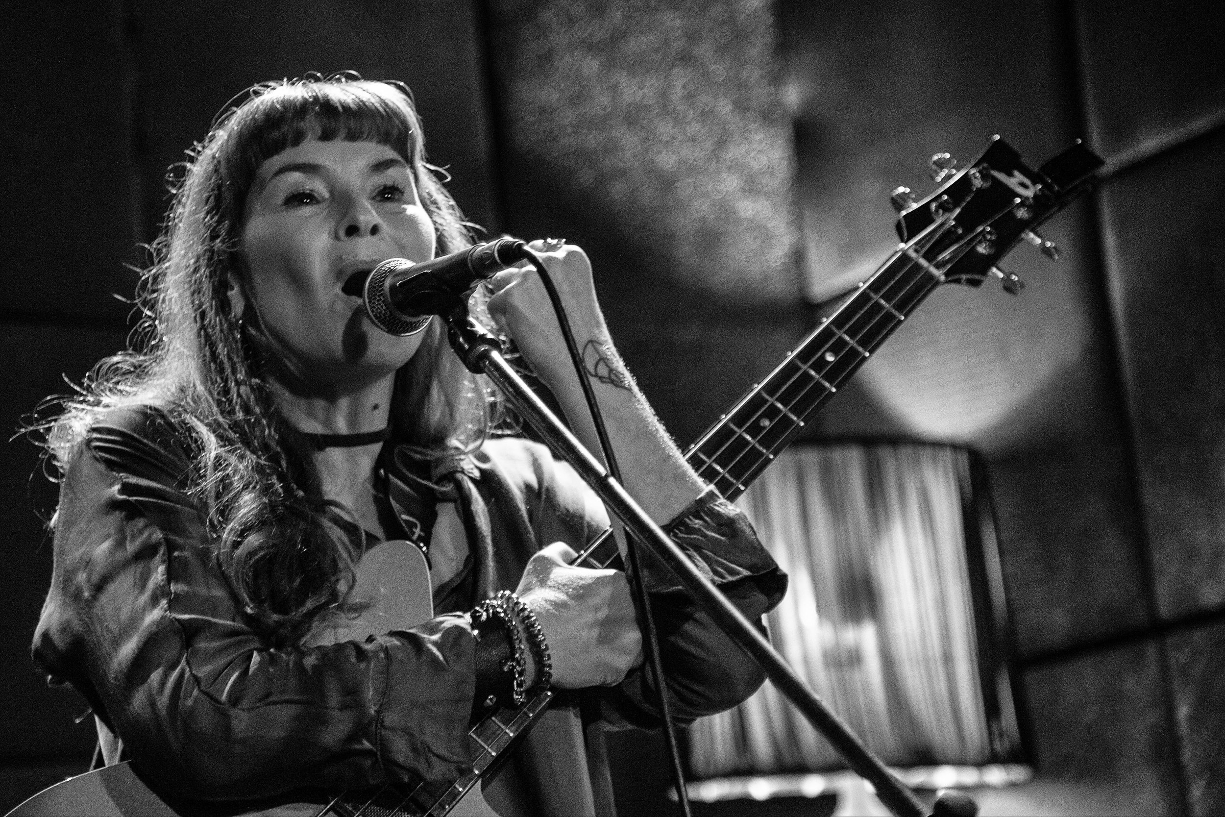 105B2598 copia bn.jpg