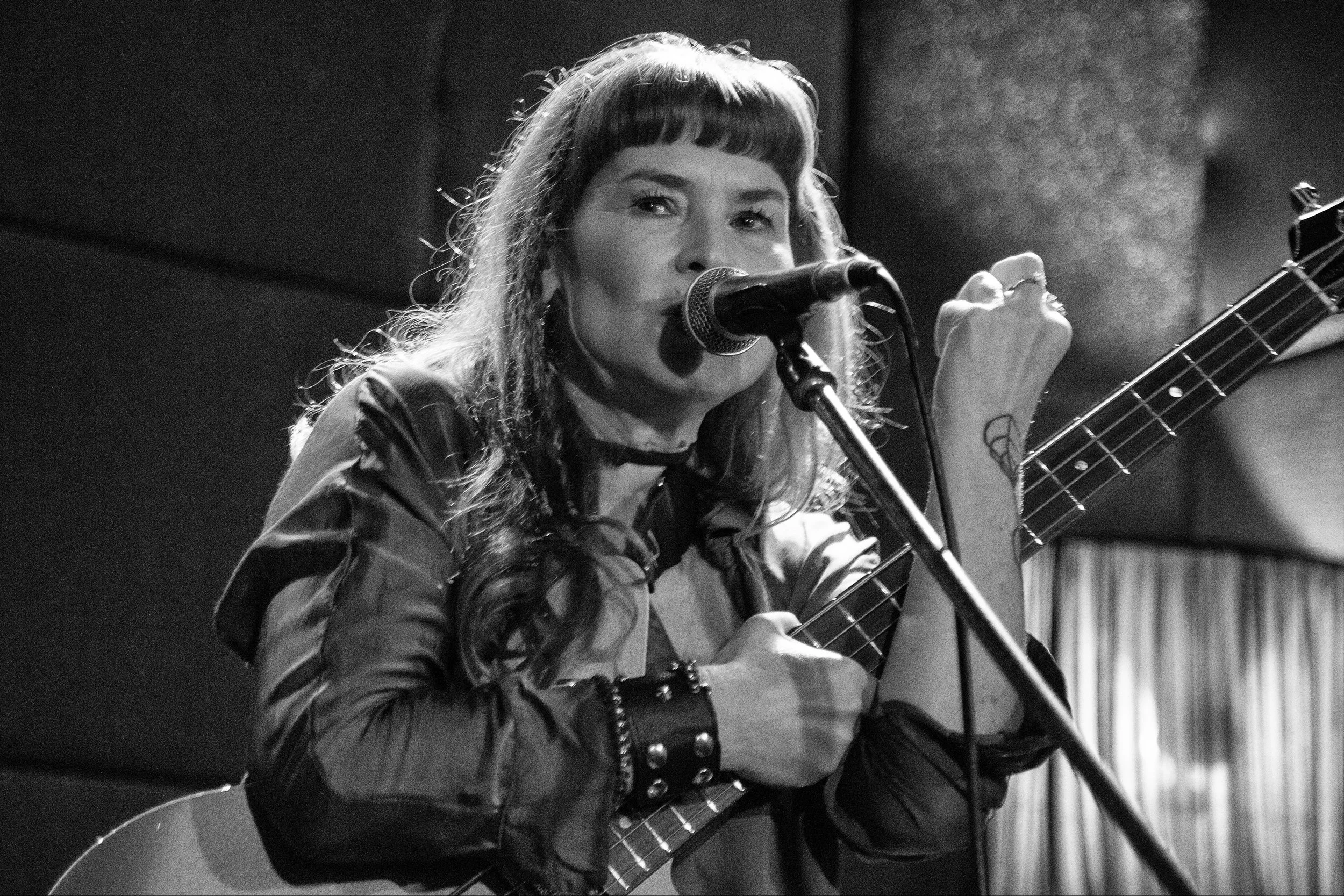 105B2629 copia bn.jpg