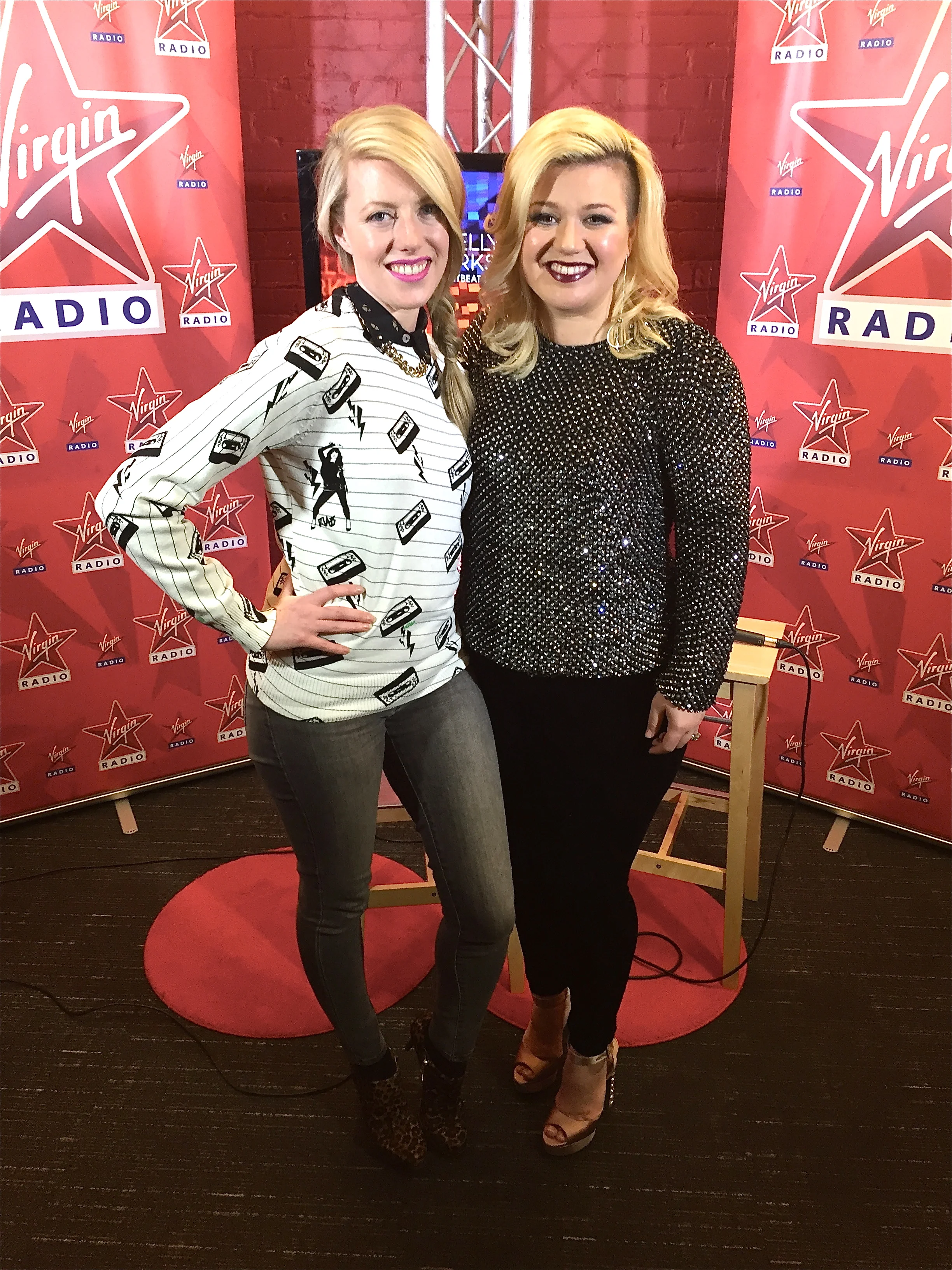  Kelly Clarkson press  MAKEUP + HAIR 