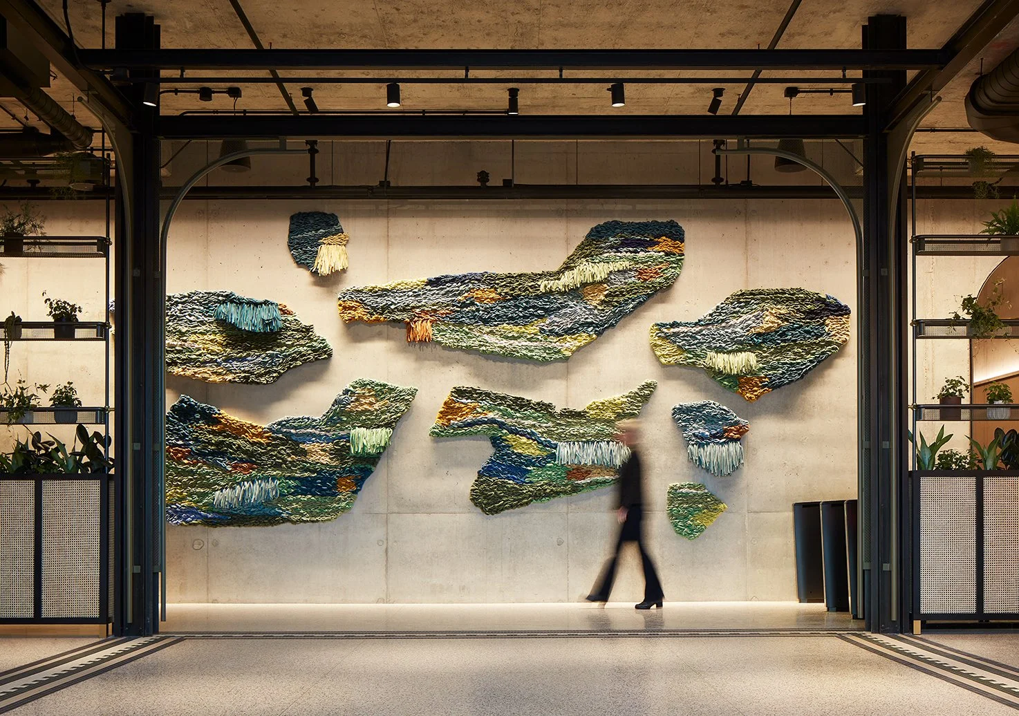 t 345 Morgan Lobby, Chicago