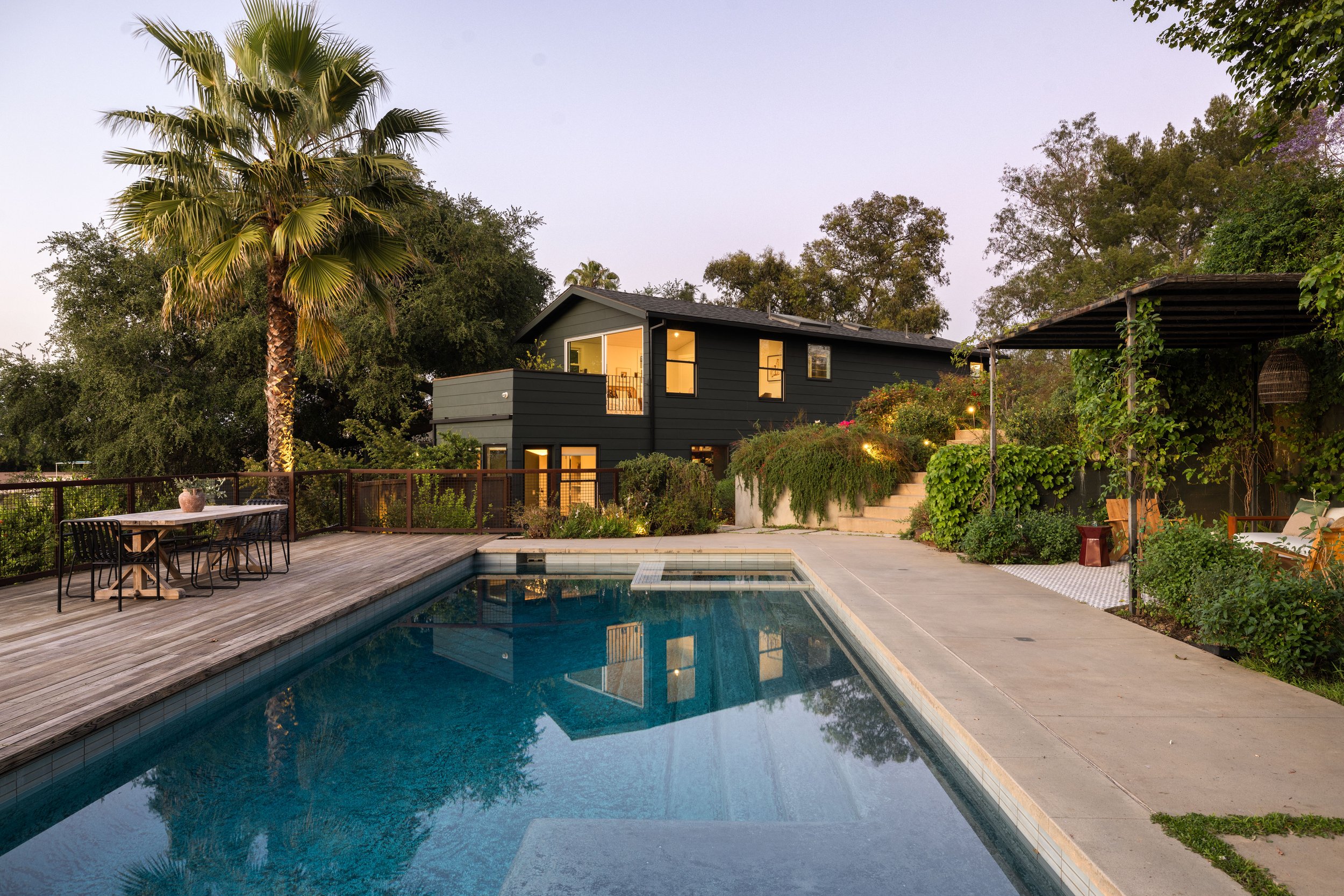 2206 Micheltorena St – Silver Lake Modernist Home by Barbara Bestor